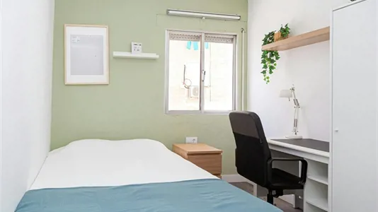 Rooms in Zaragoza - photo 1