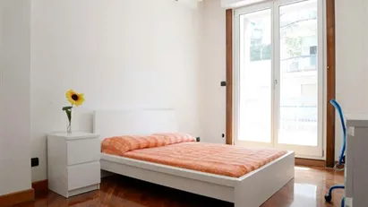 Room for rent in Milano Zona 6 - Barona, Lorenteggio, Milan