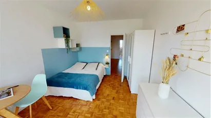 Room for rent in Nanterre, Île-de-France