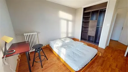 Room for rent in Clermont-Ferrand, Auvergne-Rhône-Alpes