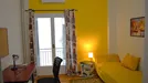 Room for rent, Athens, Agathoupoleos