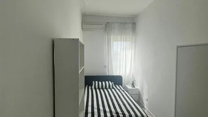 Room for rent in Bari, Puglia