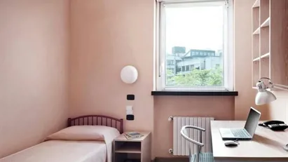 Room for rent in Milano Zona 6 - Barona, Lorenteggio, Milan