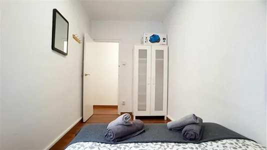 Rooms in L'Hospitalet de Llobregat - photo 3