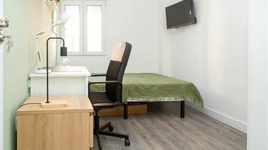 Rooms in Zaragoza - photo 1