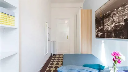 Room for rent in Milano Zona 5 - Vigentino, Chiaravalle, Gratosoglio, Milan