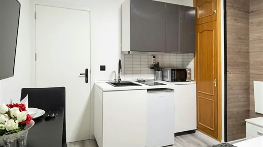 Apartments in Madrid Centro - photo 2