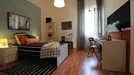 Room for rent, Brescia, Lombardia, &lt;span class=&quot;blurred street&quot; onclick=&quot;ProcessAdRequest(8125356)&quot;&gt;&lt;span class=&quot;hint&quot;&gt;See streetname&lt;/span&gt;[xxxxxxxxxxxxx]&lt;/span&gt;