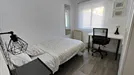 Room for rent, Madrid Latina, Madrid, Calle de Cayetano Pando