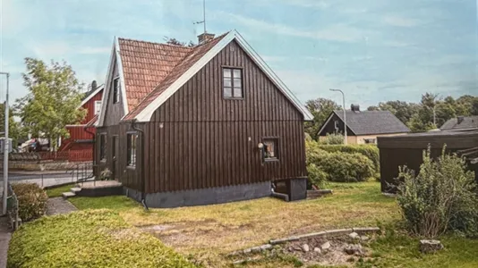 Houses in Hässleholm - photo 1