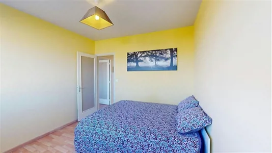 Rooms in Clermont-Ferrand - photo 2