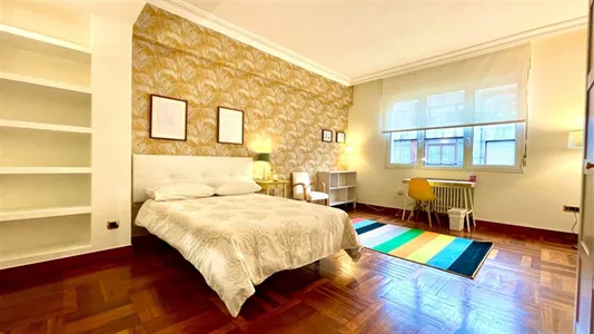 Rooms in Bilbao - photo 1