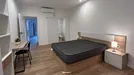 Room for rent, Barcelona Eixample, Barcelona, &lt;span class=&quot;blurred street&quot; onclick=&quot;ProcessAdRequest(9845066)&quot;&gt;&lt;span class=&quot;hint&quot;&gt;See streetname&lt;/span&gt;[xxxxxxxxxxxxx]&lt;/span&gt;