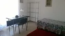 Room for rent, Turin, Piemonte, Via Carlo Pisacane