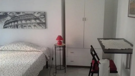 Rooms in Roma Municipio I – Centro Storico - photo 3