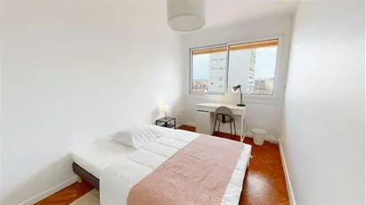 Room for rent in Clermont-Ferrand, Auvergne-Rhône-Alpes