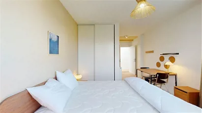 Room for rent in Nanterre, Île-de-France