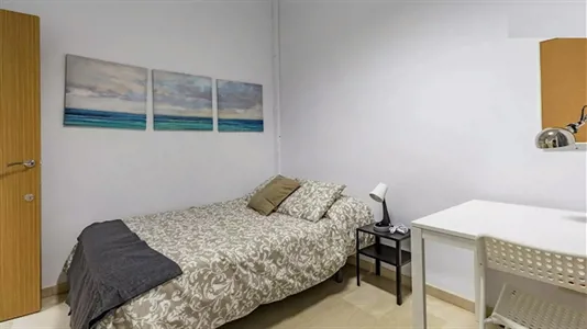 Rooms in Valencia Ciutat Vella - photo 1