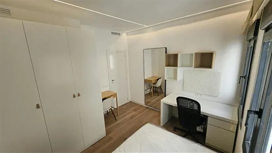 Rooms in Barcelona Nou Barris - photo 1