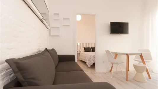 Apartments in Barcelona Ciutat Vella - photo 2