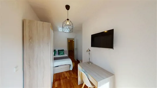 Rooms in Barcelona Eixample - photo 3