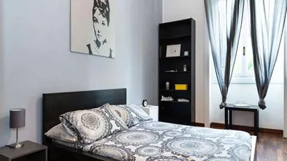 Room for rent in Milano Zona 6 - Barona, Lorenteggio, Milan