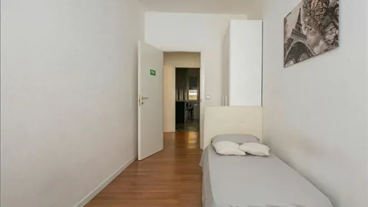 Rooms in Milano Zona 2 - Stazione Centrale, Gorla, Turro, Greco, Crescenzago - photo 1