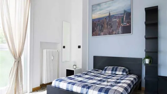 Rooms in Milano Zona 8 - Fiera, Gallaratese, Quarto Oggiaro - photo 2