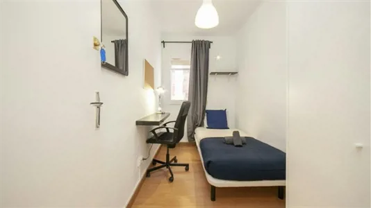 Rooms in L'Hospitalet de Llobregat - photo 1