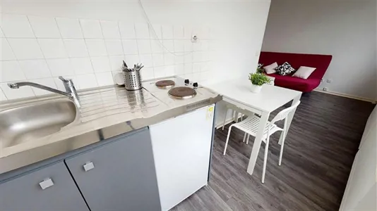 Apartments in Lyon - photo 2