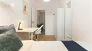 Room for rent, Lisbon (region), &lt;span class=&quot;blurred street&quot; onclick=&quot;ProcessAdRequest(10957234)&quot;&gt;&lt;span class=&quot;hint&quot;&gt;See streetname&lt;/span&gt;[xxxxxxxxxxxxx]&lt;/span&gt;