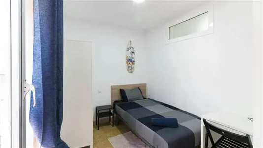 Rooms in Barcelona Ciutat Vella - photo 1