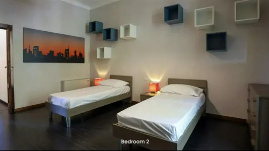 Rooms in Milano Zona 8 - Fiera, Gallaratese, Quarto Oggiaro - photo 2