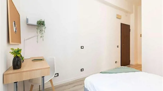 Rooms in Milano Zona 5 - Vigentino, Chiaravalle, Gratosoglio - photo 1