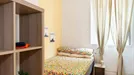 Room for rent, Milano Zona 1 - Centro storico, Milan, Via Macedonio Melloni, Italy