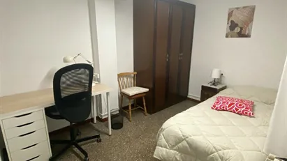 Room for rent in Terrassa, Cataluña