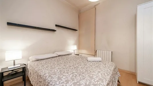 Rooms in Barcelona Eixample - photo 3