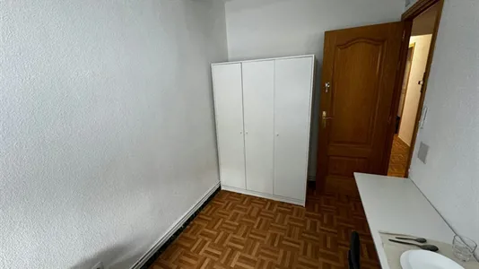 Rooms in Madrid Carabanchel - photo 3