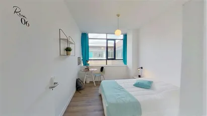 Room for rent in Nanterre, Île-de-France