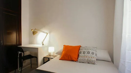 Rooms in Valencia Ciutat Vella - photo 1