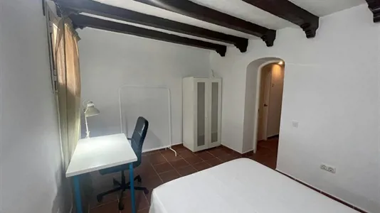 Rooms in Bami - photo 2