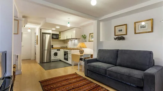 Apartments in Madrid Centro - photo 2