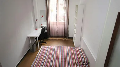 Room for rent in Milano Zona 6 - Barona, Lorenteggio, Milan