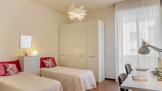 Rooms in Florence - photo 2