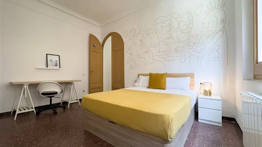 Rooms in Barcelona Ciutat Vella - photo 1