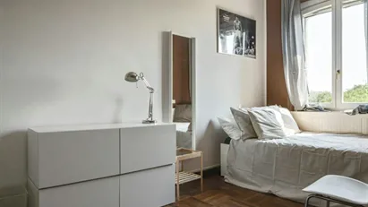 Room for rent in Milano Zona 1 - Centro storico, Milan