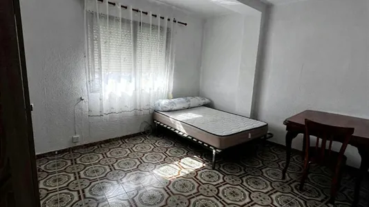 Rooms in Tarragona - photo 1