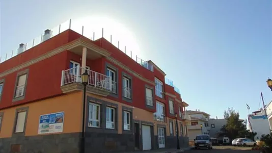 Apartments in La Oliva - photo 3