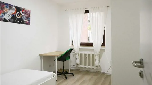 Rooms in Dusseldorf - photo 2