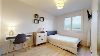 Room for rent in Grenoble, Auvergne-Rhône-Alpes